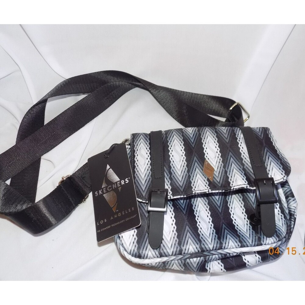 New Sketchers small purse shoulder bag